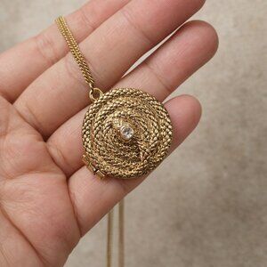 Vintage Gold Tone Snake Textured Round Locket Pendant Necklace with Crystal